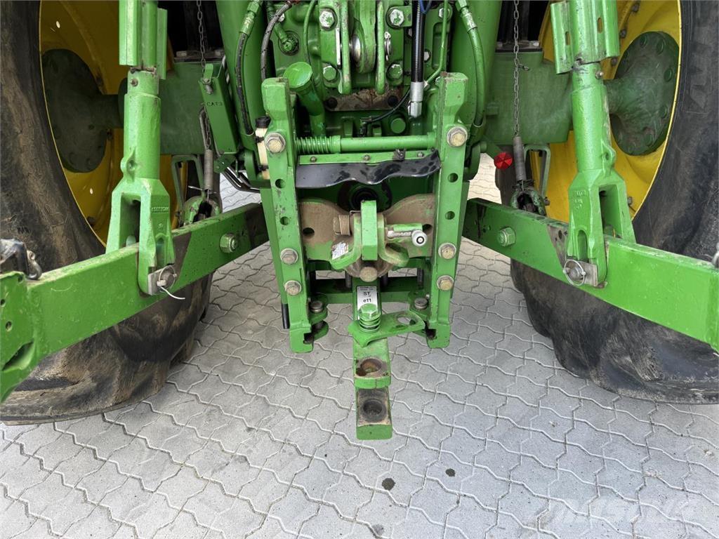 John Deere 6210R Traktörler