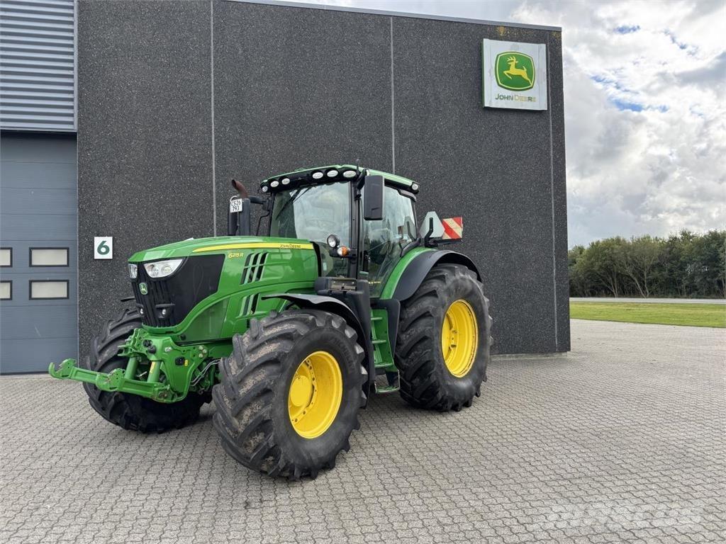 John Deere 6215R Traktörler