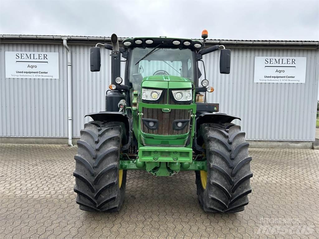 John Deere 6215R Traktörler