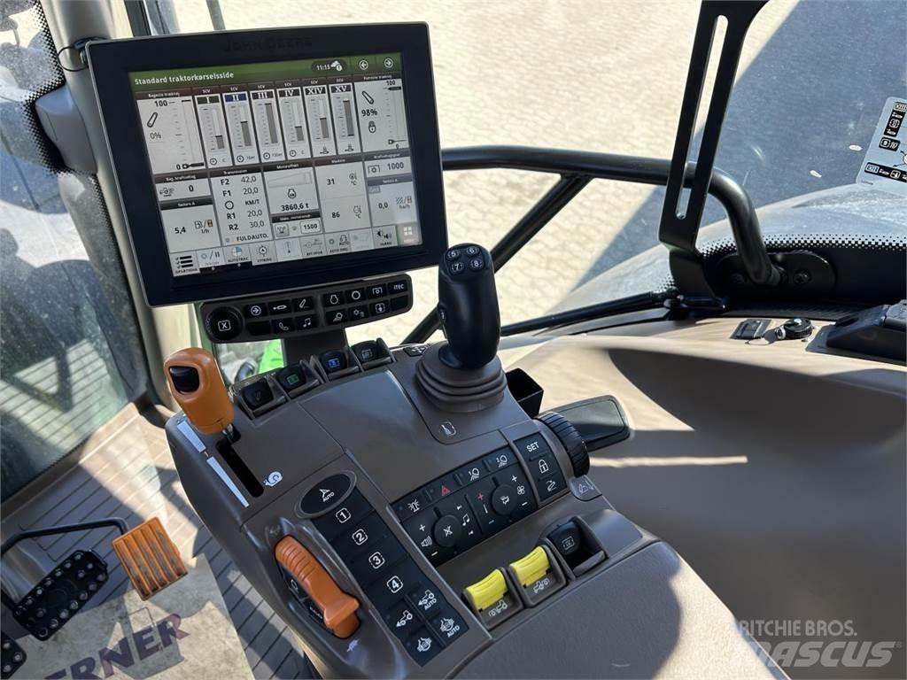 John Deere 6215R Traktörler