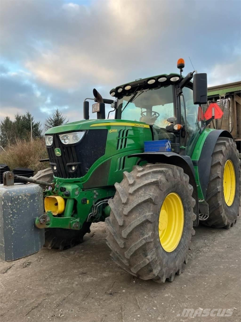 John Deere 6215R Traktörler