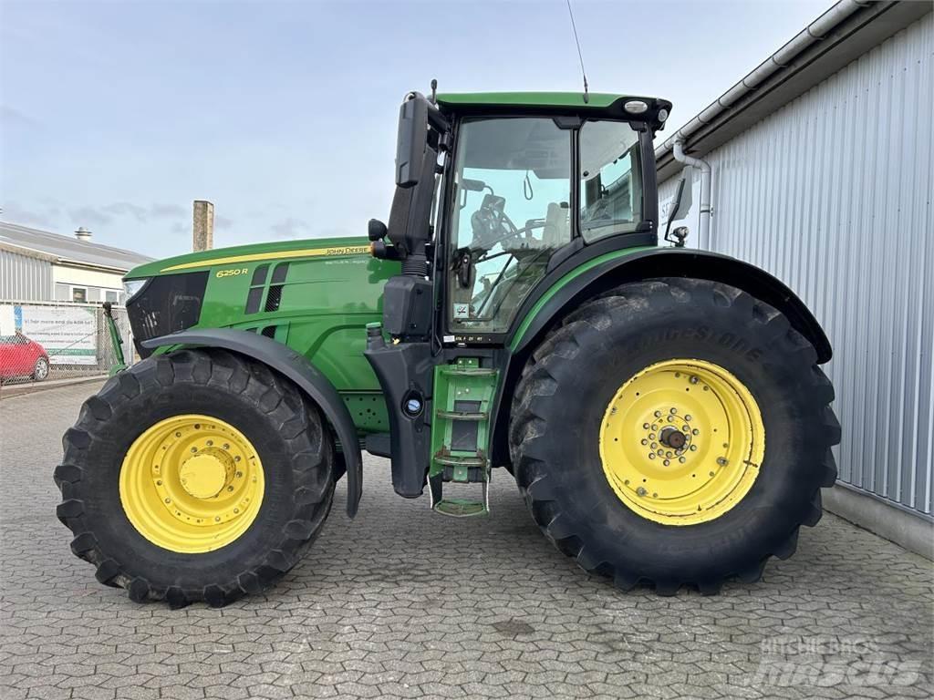 John Deere 6250R Traktörler
