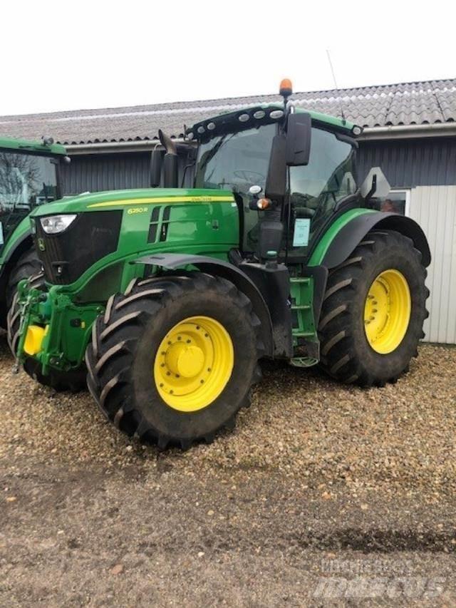 John Deere 6250R Traktörler