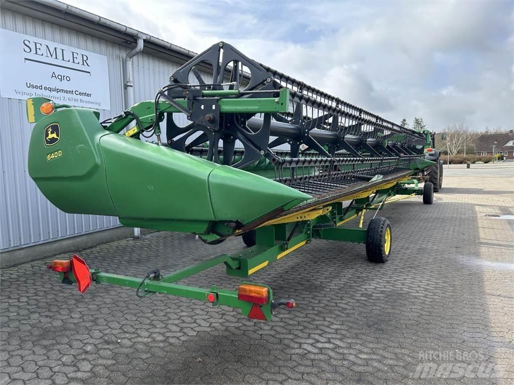 John Deere 640D Biçerdöver kafaları