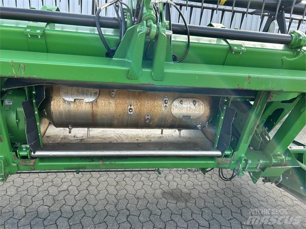 John Deere 740D Biçerdöver kafaları