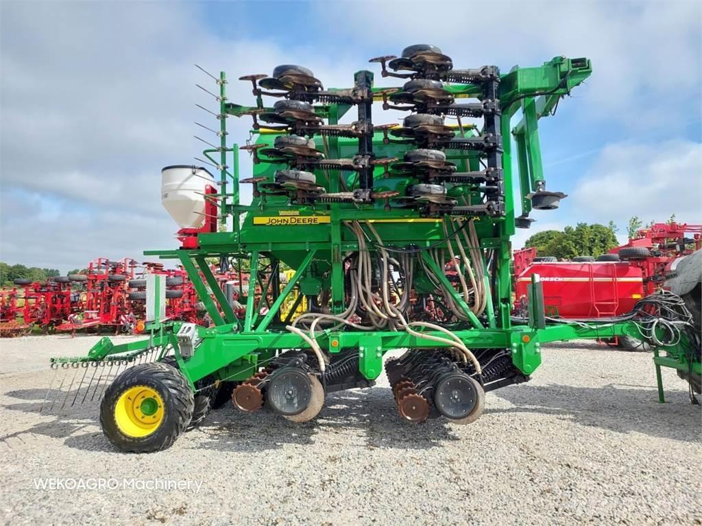 John Deere 750 A Mibzerler