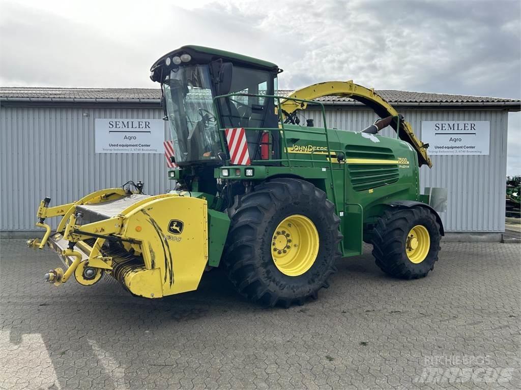 John Deere 7500 Silaj makinasi