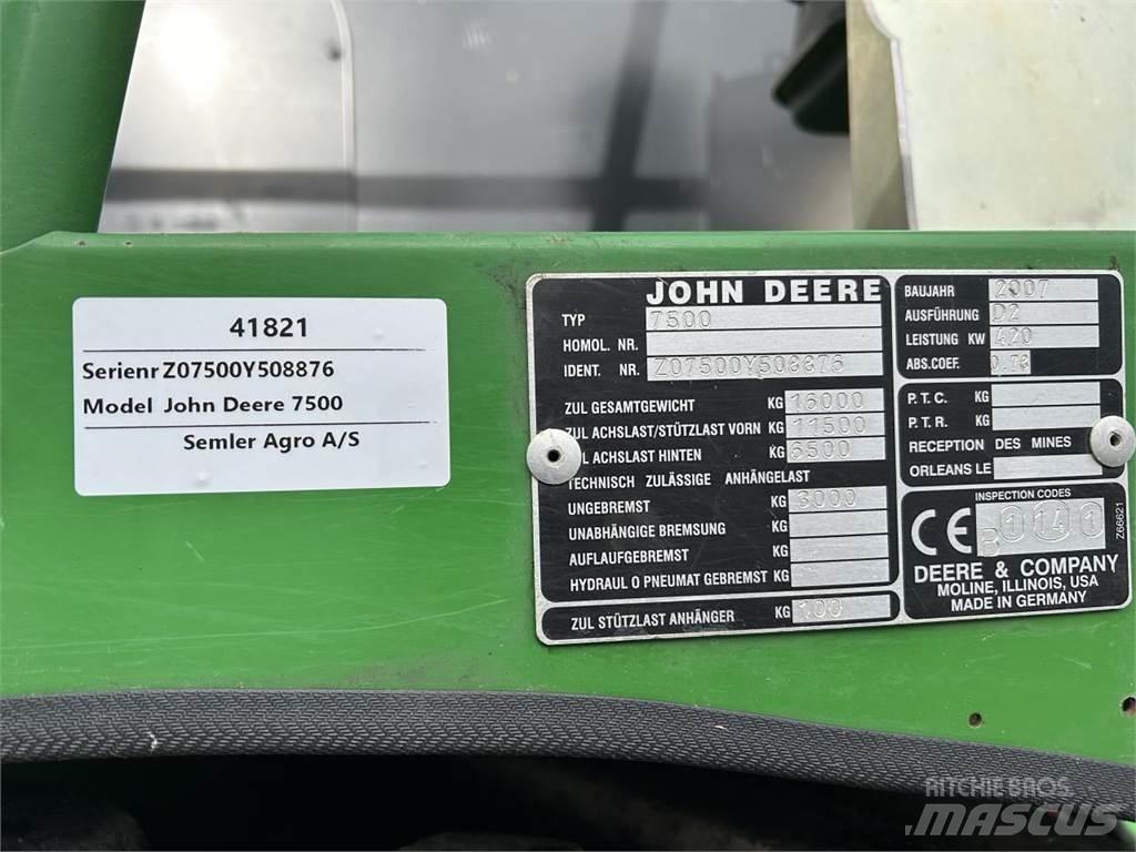John Deere 7500 Silaj makinasi