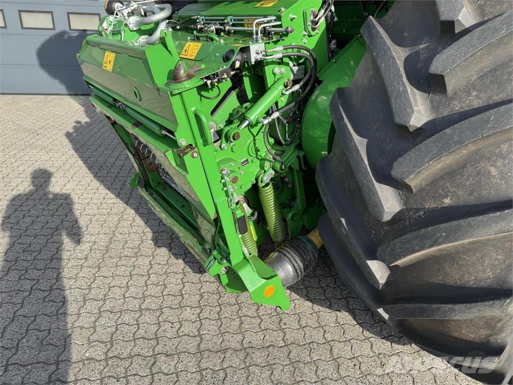 John Deere 9800 Silaj makinasi