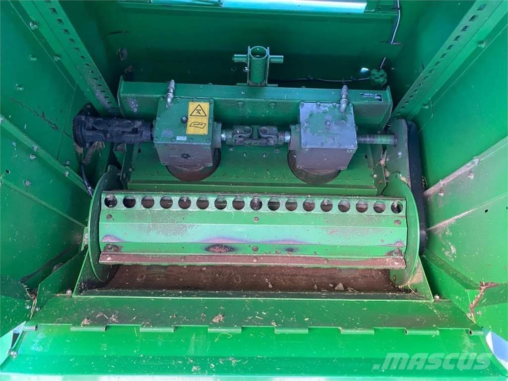 John Deere C670 Biçerdöverler