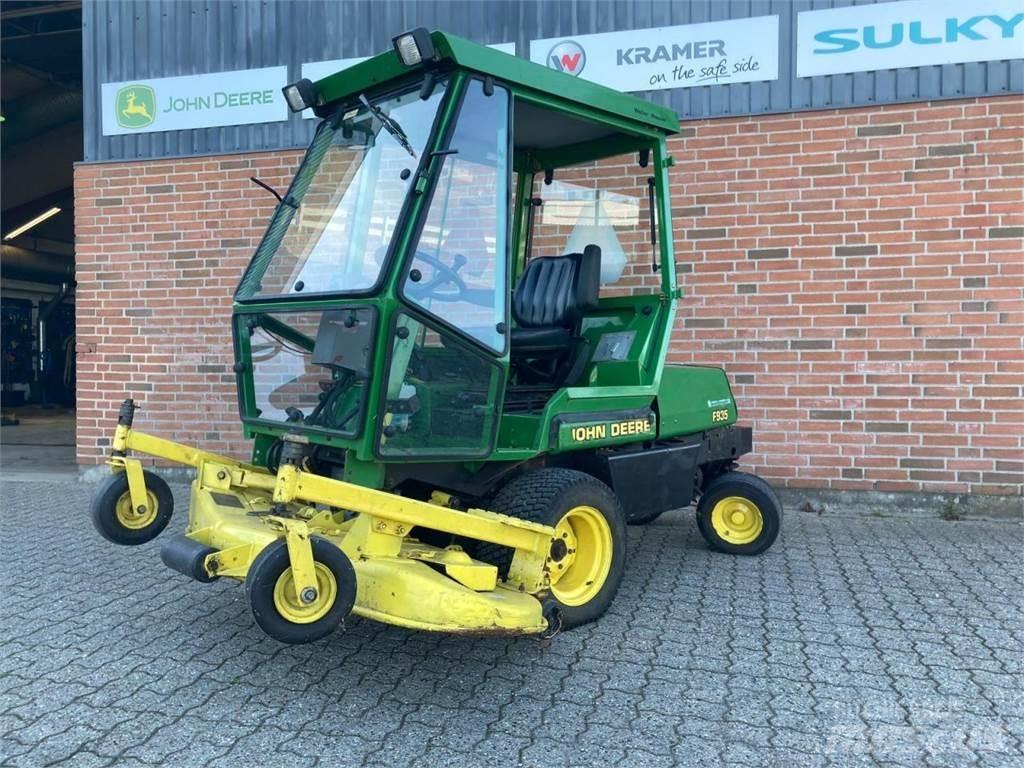 John Deere F935 Traktörler