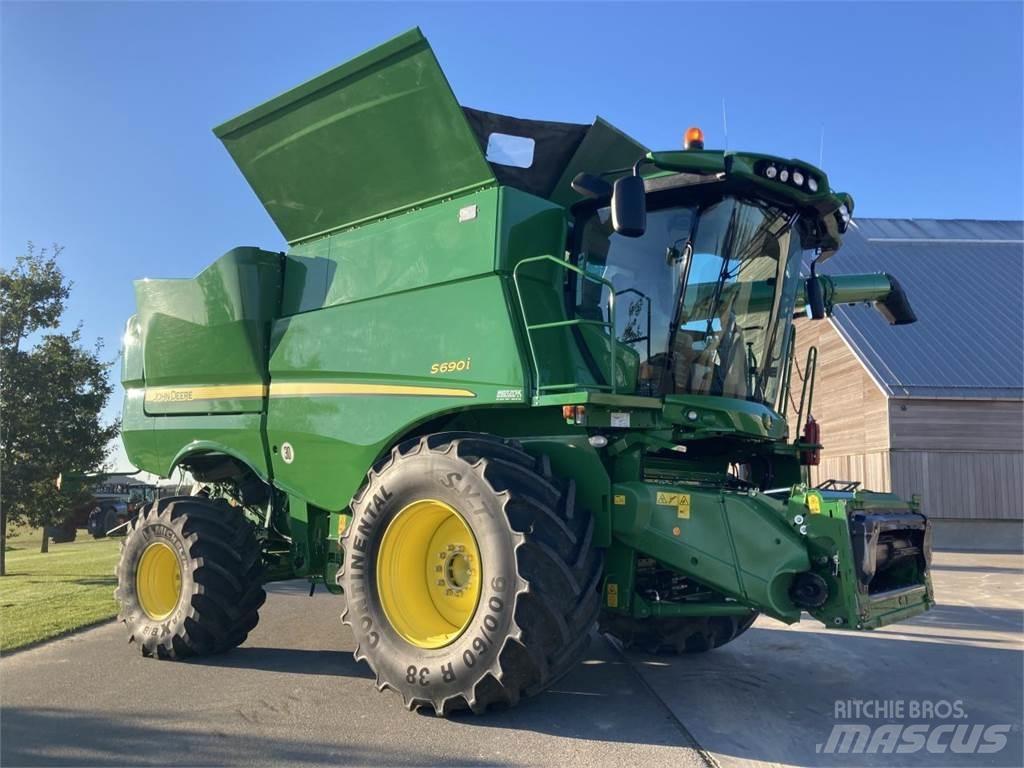 John Deere S690I Biçerdöverler