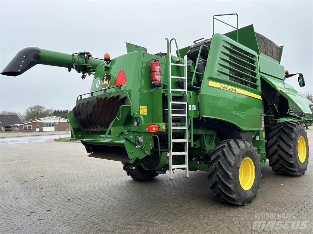 John Deere T670 Biçerdöverler