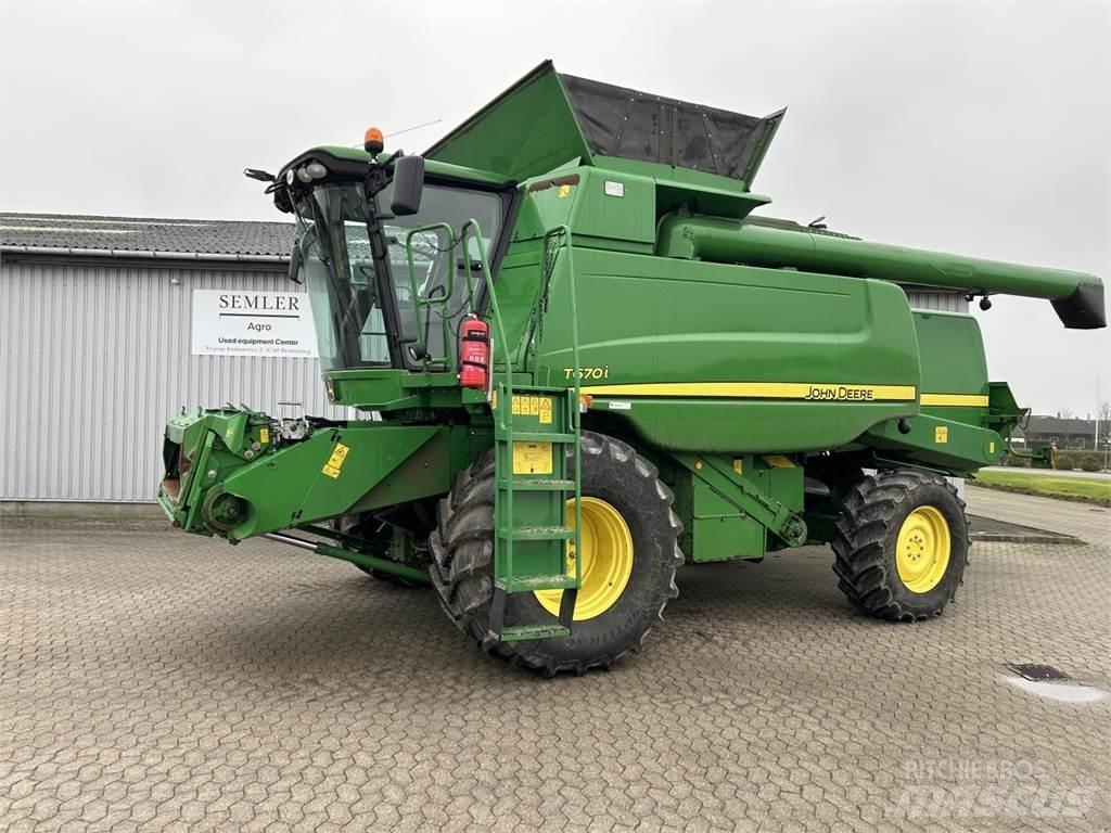 John Deere T670 Biçerdöverler