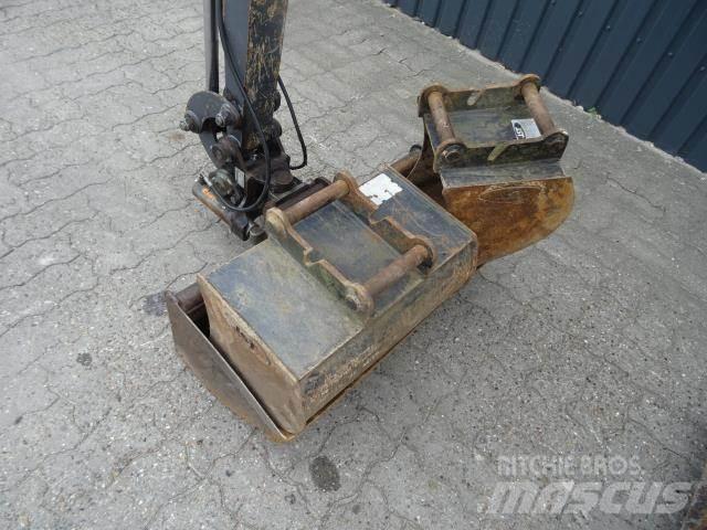 Kato 12 VXE Mini ekskavatörler, 7 tona dek