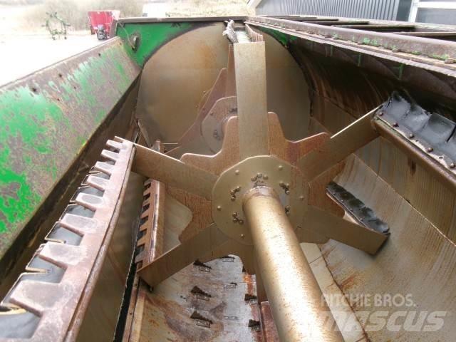Keenan MF380 Hasat vagonları