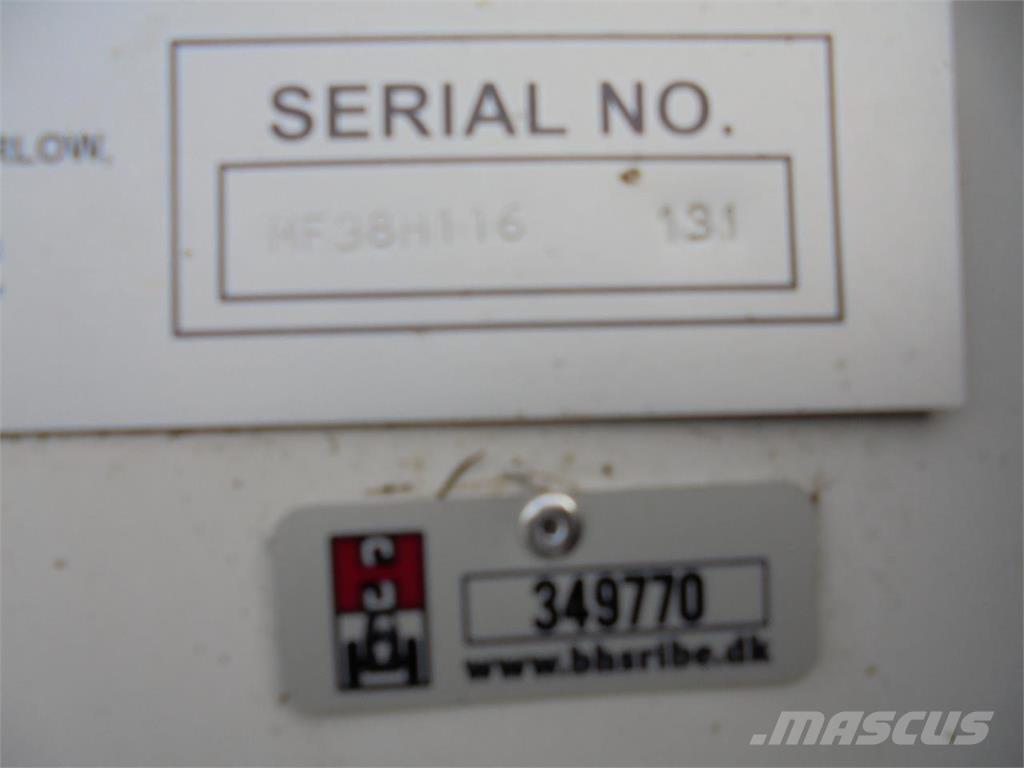 Keenan MF380 Hasat vagonları