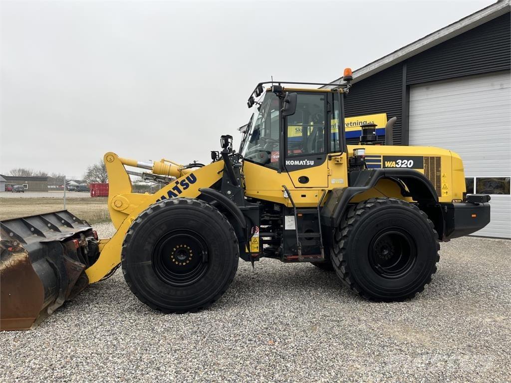 Komatsu W320 Tekerlekli yükleyiciler