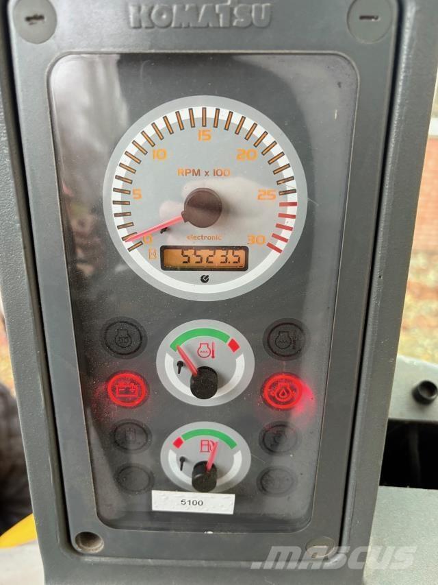 Komatsu WB97 Kazıcı yükleyiciler - beko loder