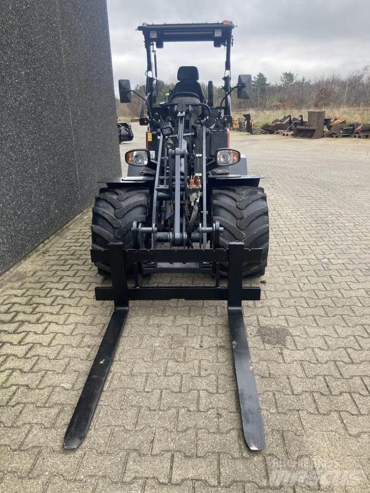 Kubota RT280 Mini yükleyiciler