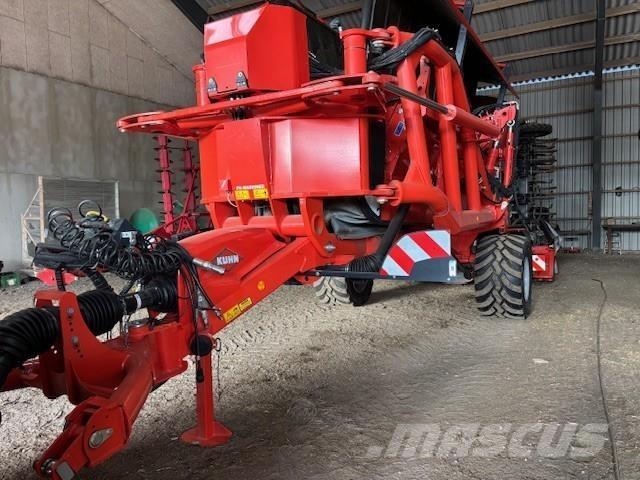 Kuhn FC 13460 RA Kendi yürür saman makinaları