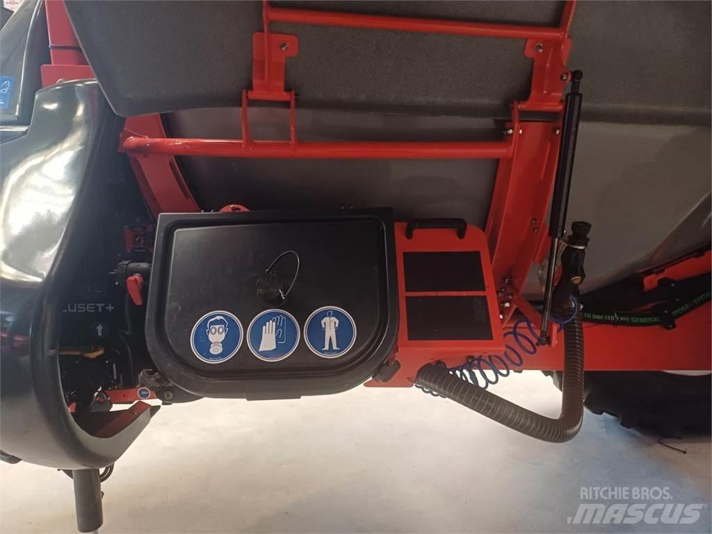 Kuhn METRIS 4102 Çekilir pülverizatörler