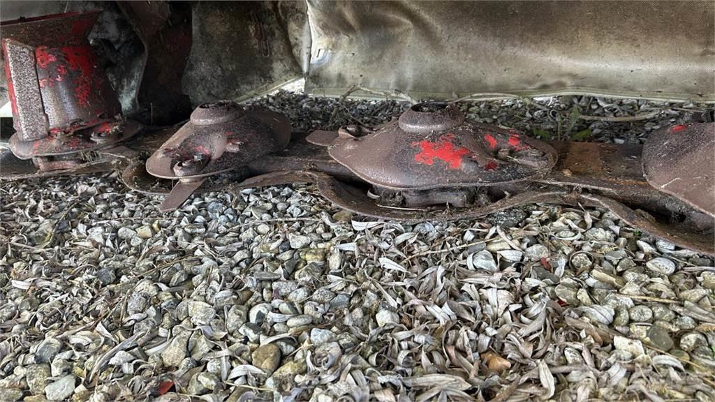 Lely 280F Kendi yürür saman makinaları