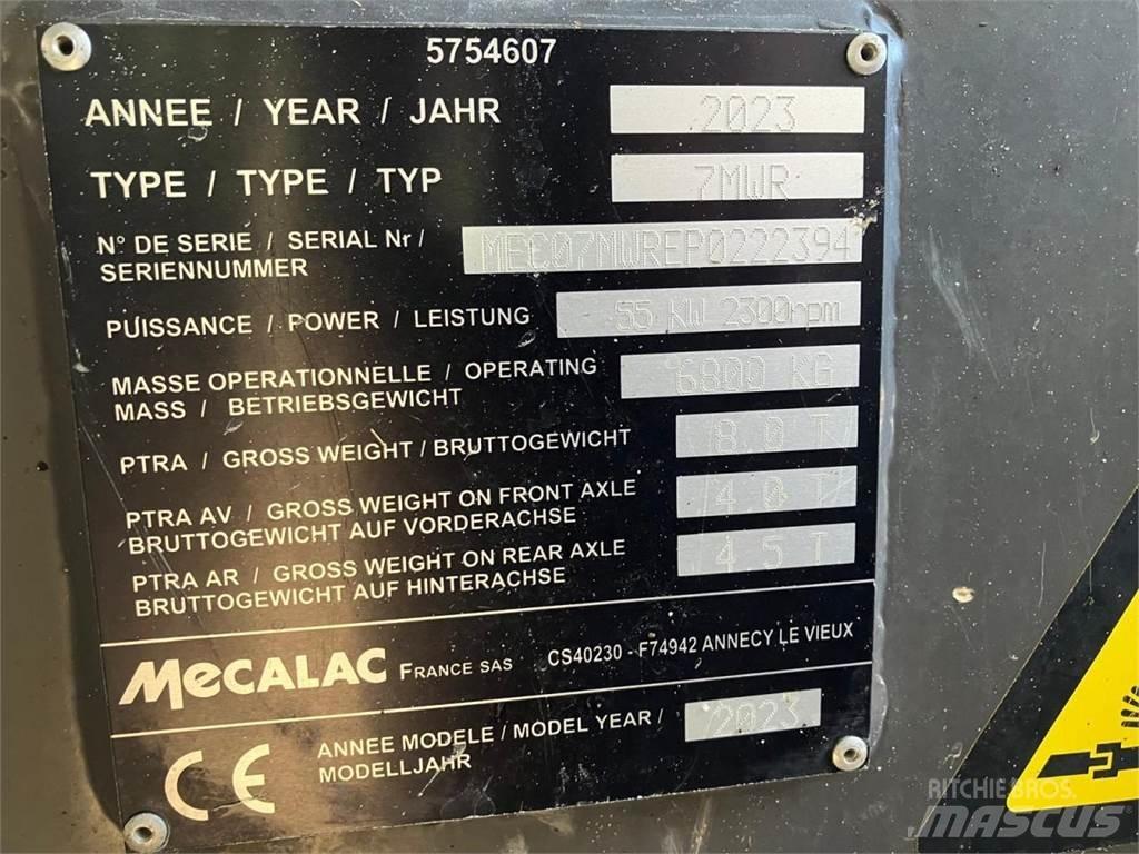 Mecalac 7MWR Lastik tekerli ekskavatörler