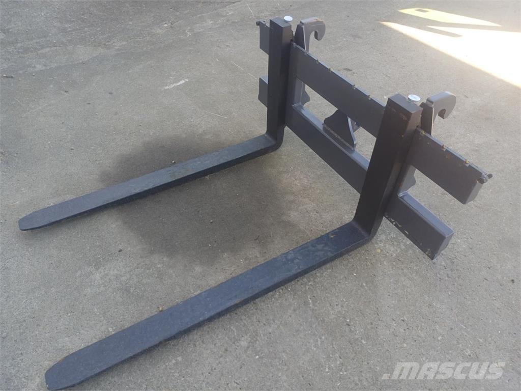 MO PALLEGAFFELSÆT Ön yükleyici ve kazicilar