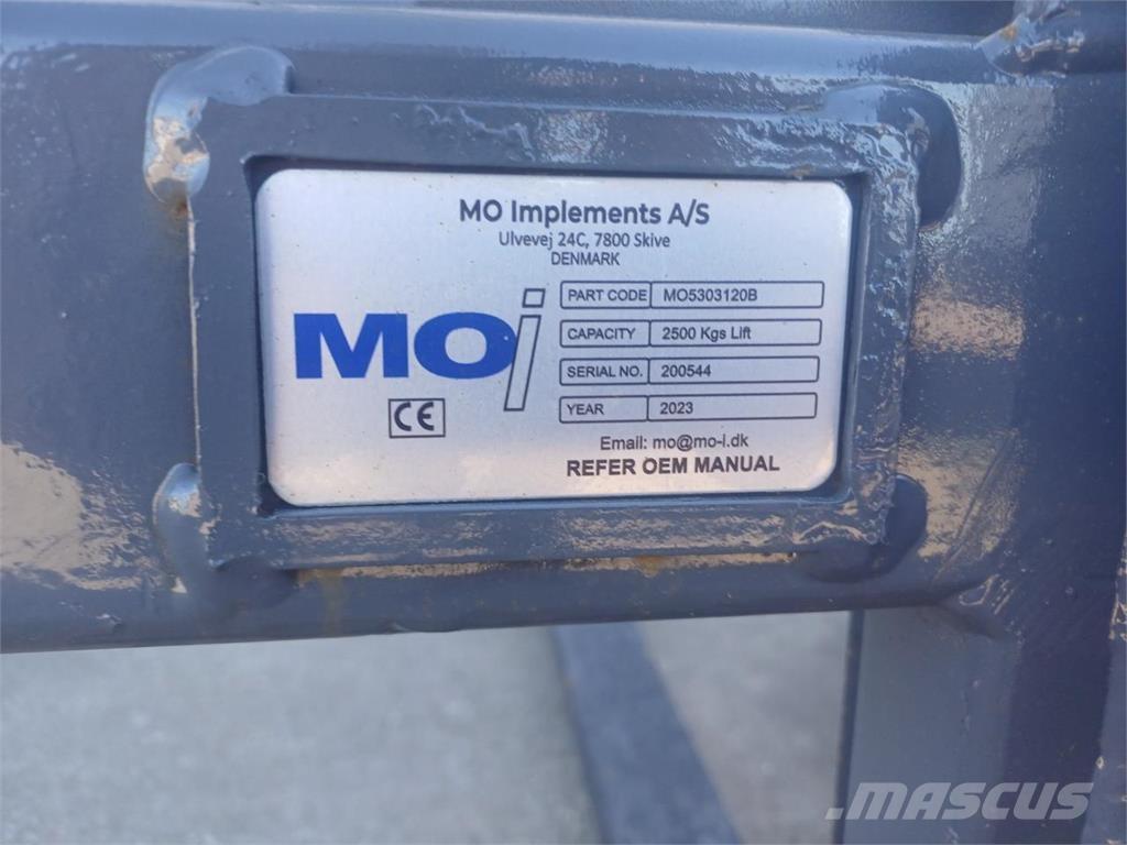 MO PALLEGAFFELSÆT Ön yükleyici ve kazicilar