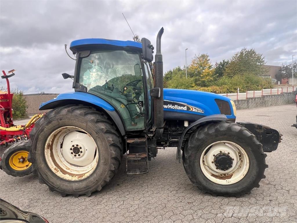 New Holland TS115A Traktörler