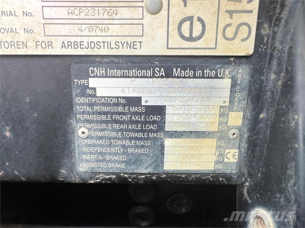 New Holland TS115A Traktörler