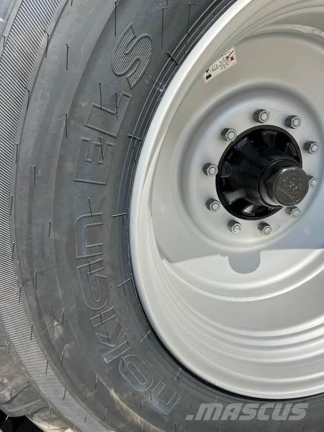 Samson PG 25 Sivi gübre ve ilaç tankerleri
