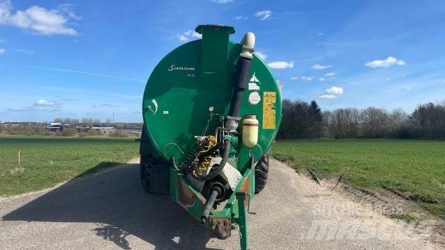 Samson PG 25 Sivi gübre ve ilaç tankerleri