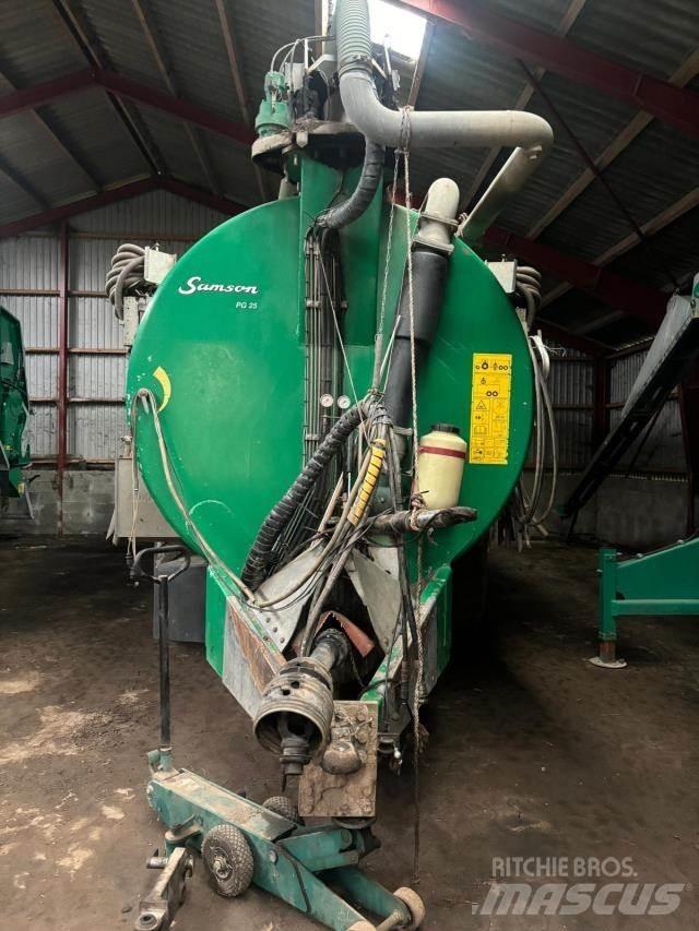 Samson PG 25 Sivi gübre ve ilaç tankerleri