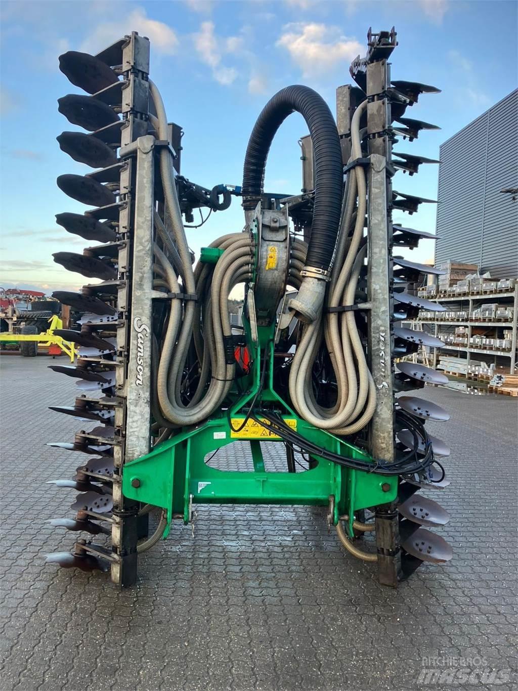 Samson SD II 700 Sıvı gübre serpme makineleri