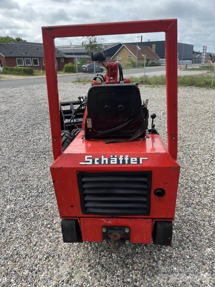 Schäffer 217 Mini yükleyiciler