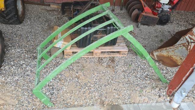Striegel 300 Mini yükleyiciler