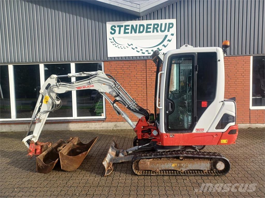 Takeuchi TB225 Mini ekskavatörler, 7 tona dek
