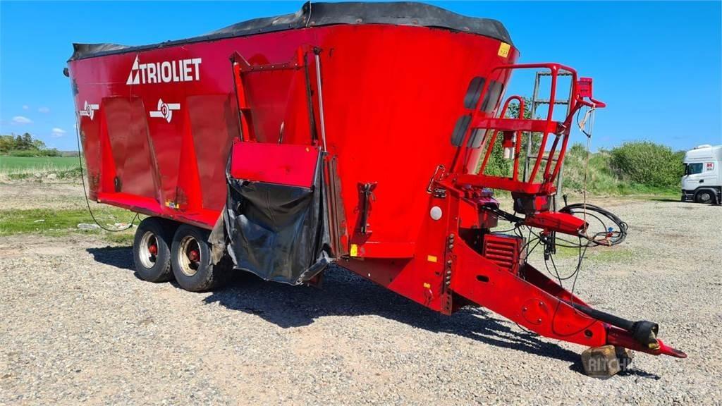 Trioliet 3000-3 Hasat vagonları