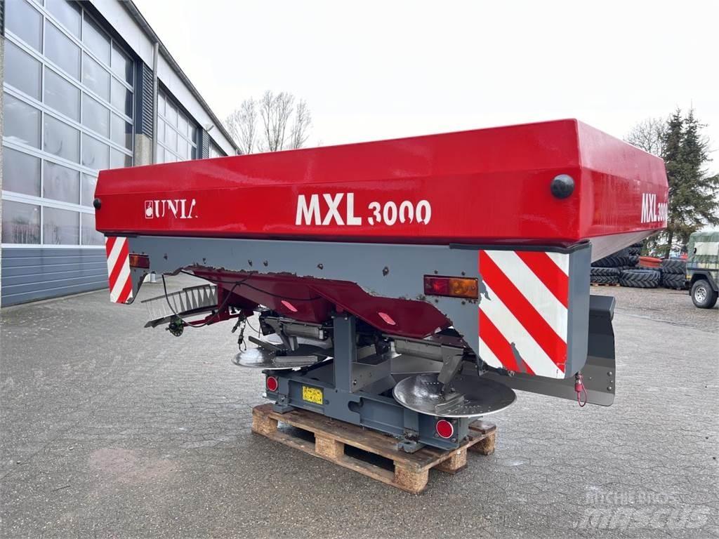Unia MXL3000 Sıvı gübre serpme makineleri