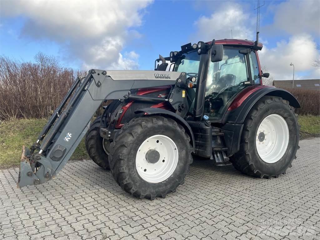Valtra N 174 Traktörler