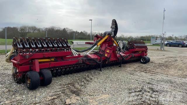 Vredo 12 Sıvı gübre serpme makineleri