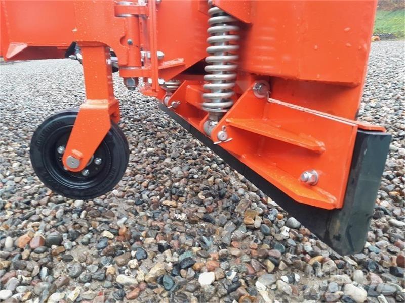  - - -  BOXER AGRI Kar küreme biçaklari