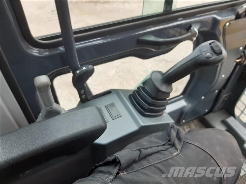  - - - xcmg  xe150e Paletli ekskavatörler