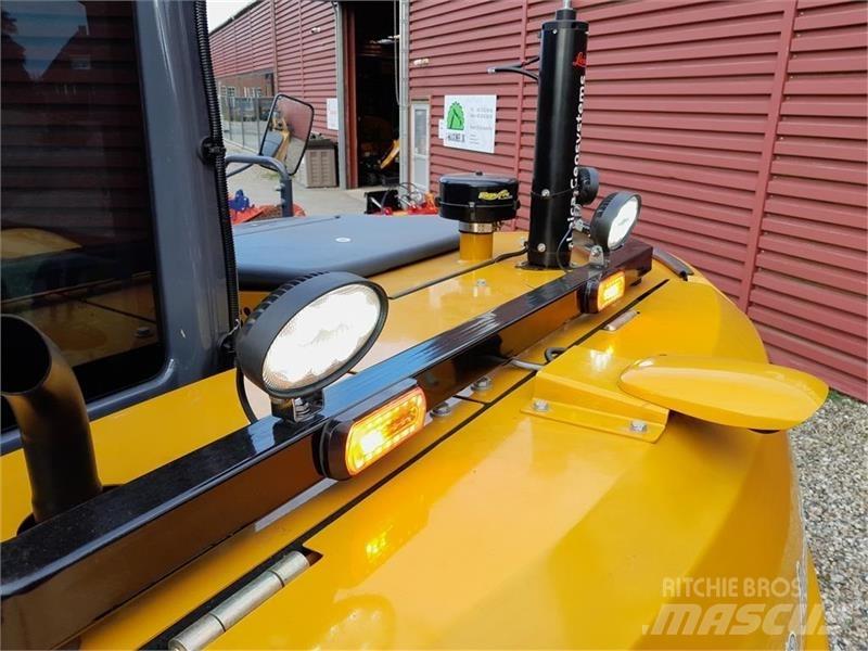 XCMG XE80E Paletli ekskavatörler