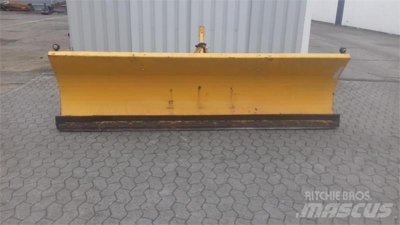  - - - 2.5 MTR Kar küreme biçaklari