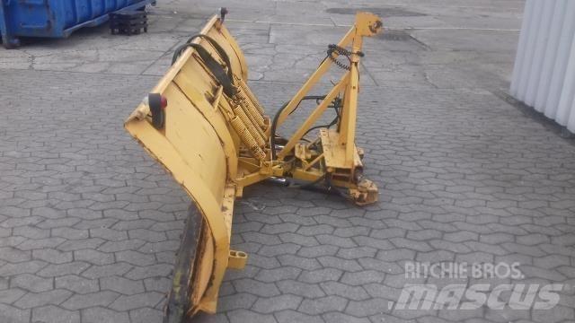  - - - 2.5 MTR Kar küreme biçaklari