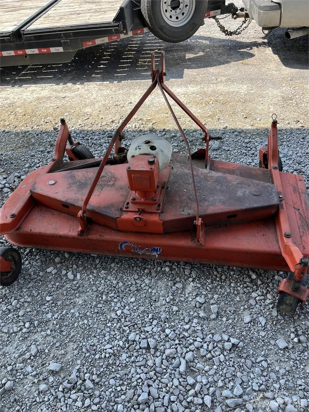 Caroni 72 Mobil çim biçme makineleri
