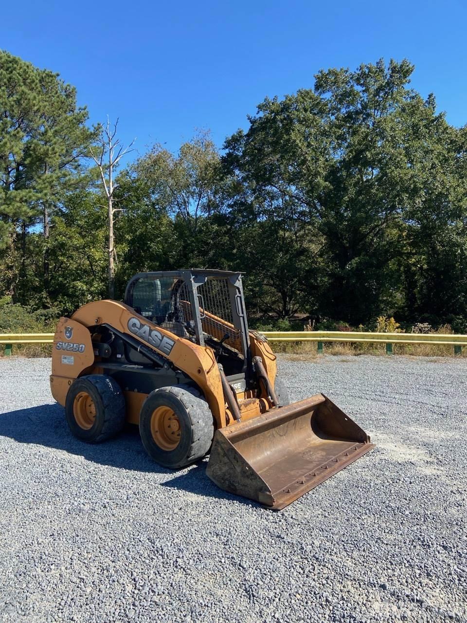CASE SV250 Skid steer loderler